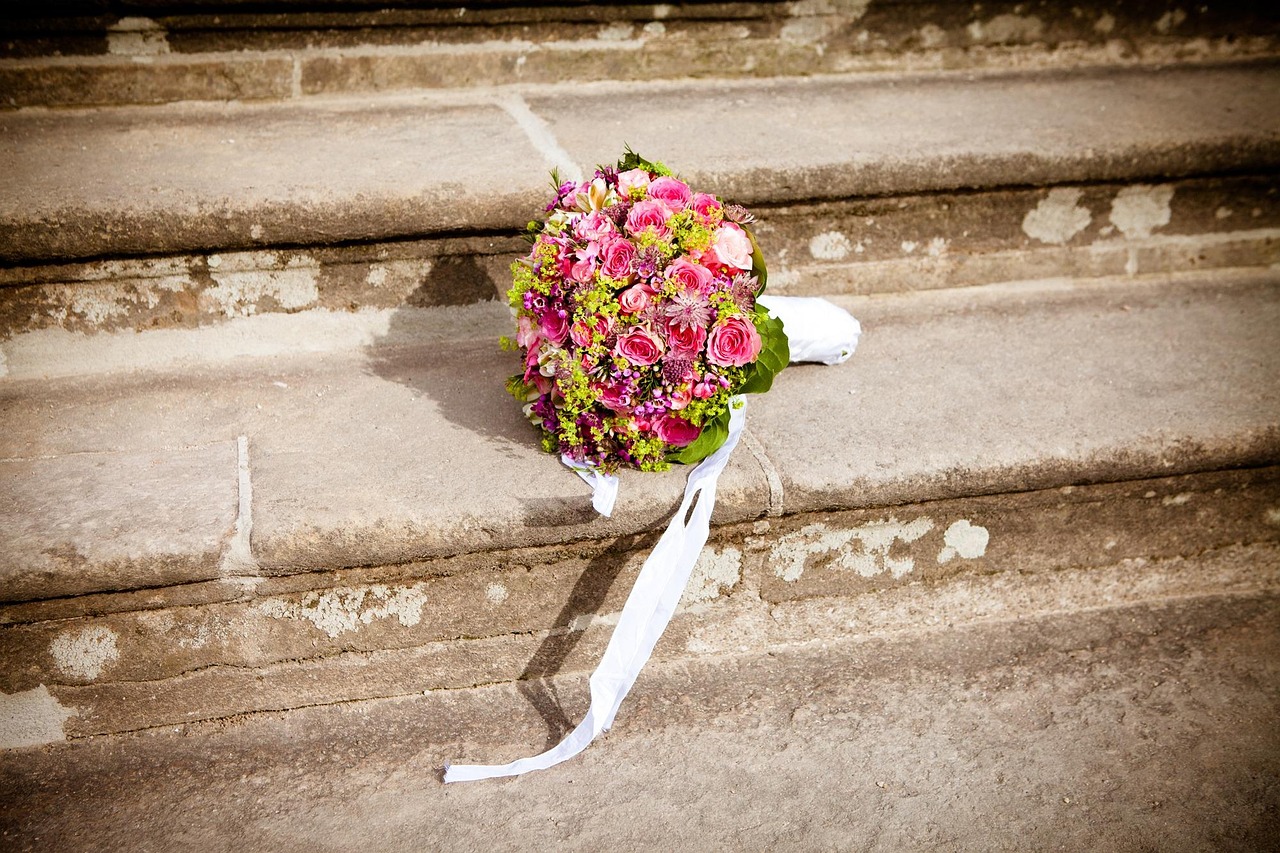 florist wedding bouquet prairie flowers
